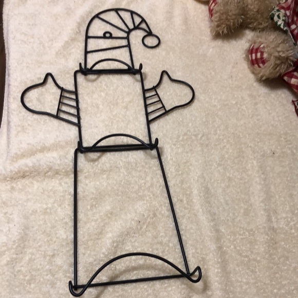Snowman Plate Rack 22x7” Wall Mount, Display Rack, for one 8.5” & one 6” plate - Picture 2 of 3